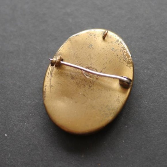 SOLD Antique  porcelain Brooch by Thomas Mott - Picture 6 of 6